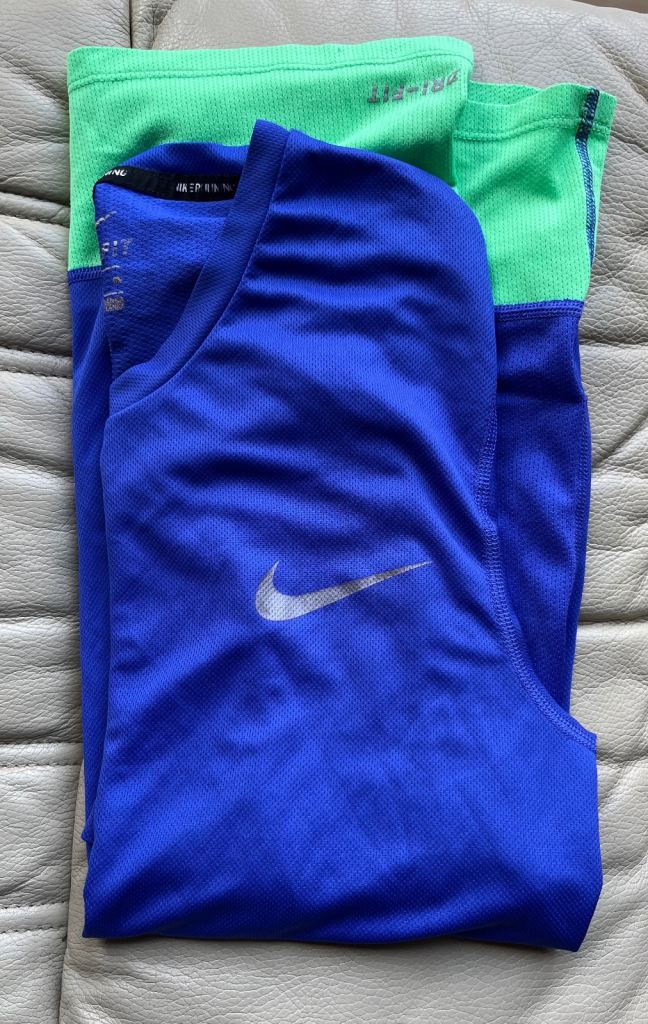 Nike Small men’s running top