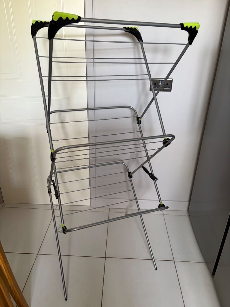 Minky Clothes Drying Rack – Large, Good Condition