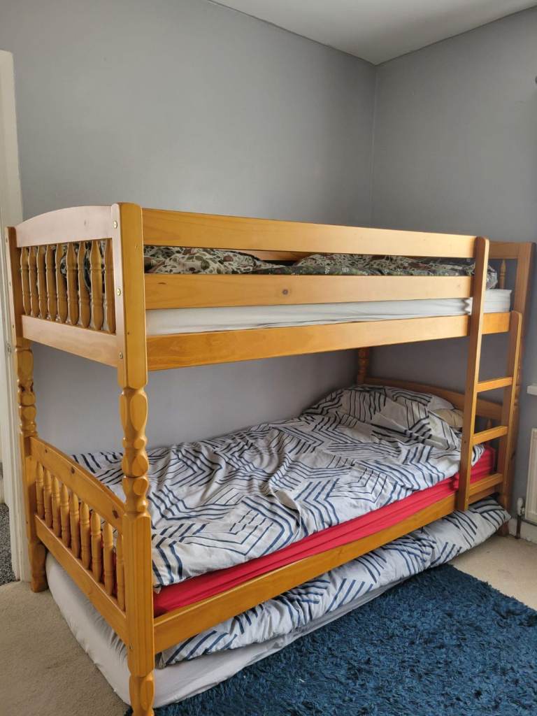 Bunk bed