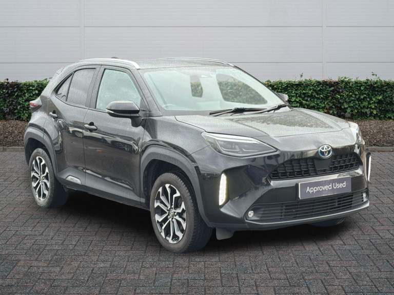 image for 2022 Toyota Yaris 1.5 Hybrid Design 5dr CVT Estate Hybrid Automatic