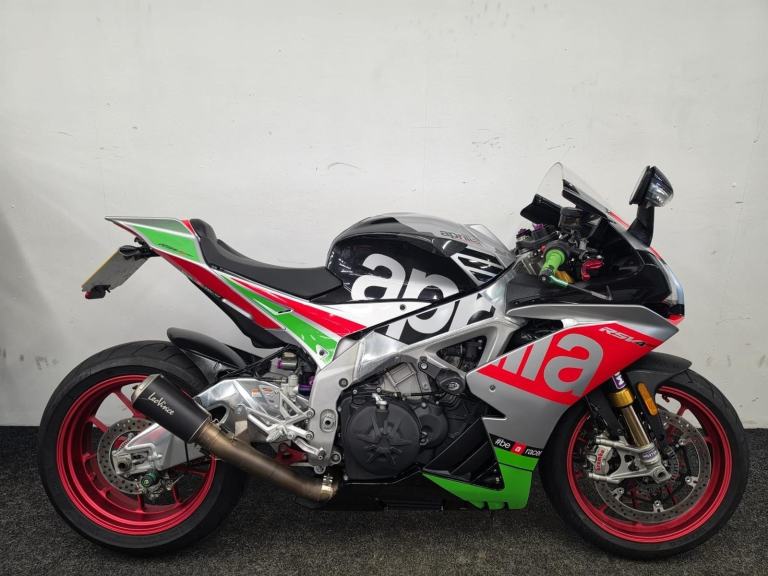 APRILIA RSV RF ** READY TO GO - MAXTON FORKS - LEO VINCE EXHAUST **