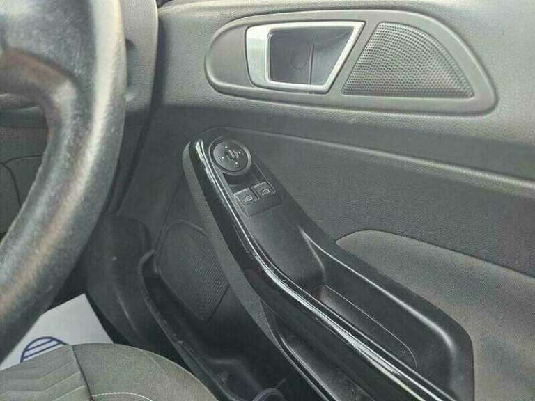 2015 Ford Fiesta 1.25 Zetec Euro 6 3dr HATCHBACK Petrol Manual