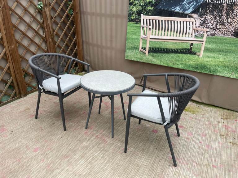 Alexander rose new to clear,must go