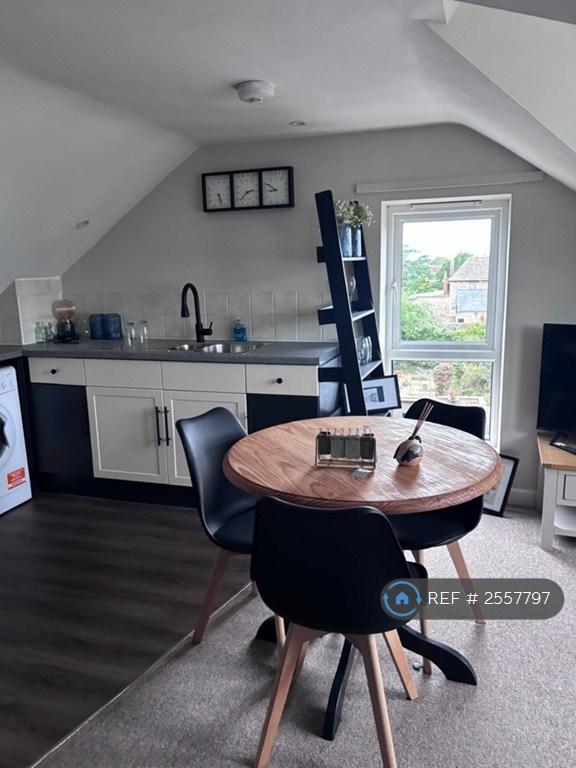 1 bedroom flat in Swan Street, Eynsham, OX29 (1 bed) (#2557797)