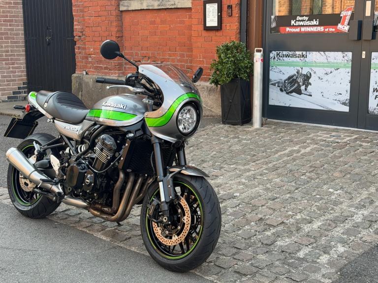 2019 Kawasaki Z900RS Cafe retro styled motorbike in grey 
