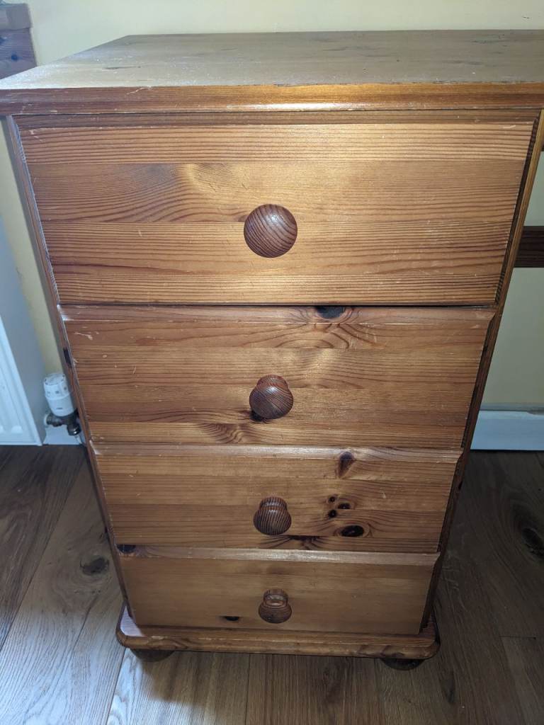 Wooden desk with drawers
