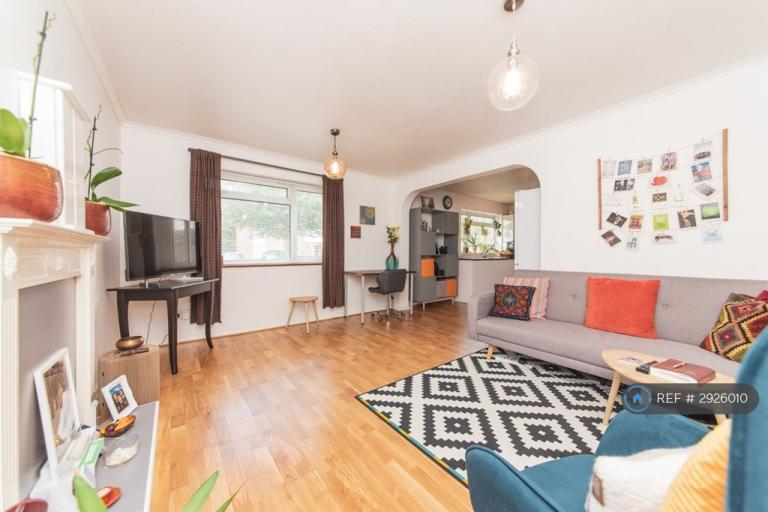 2 bedroom flat in Millwards, Hatfield, AL10 (2 bed) (#2926010)