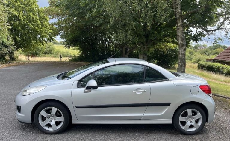 Peugeot, 207, Convertible, 2009, Manual, 1598 (cc), 2 doors