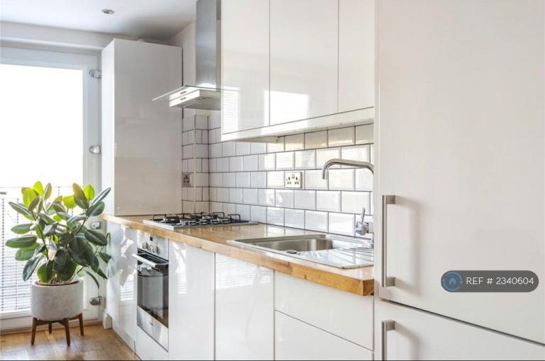 image for 2 bedroom flat in Universal House, Bromley, BR1 (2 bed) (#2340604)