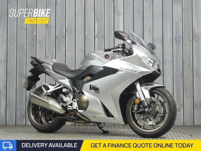 2017 67 HONDA VFR800