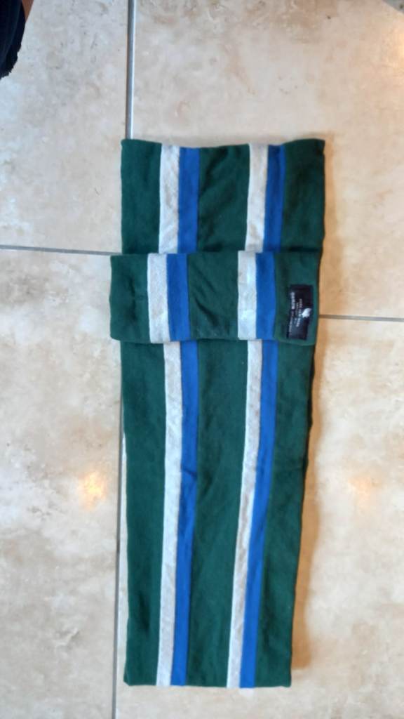 Grosvenor grammar school scarf