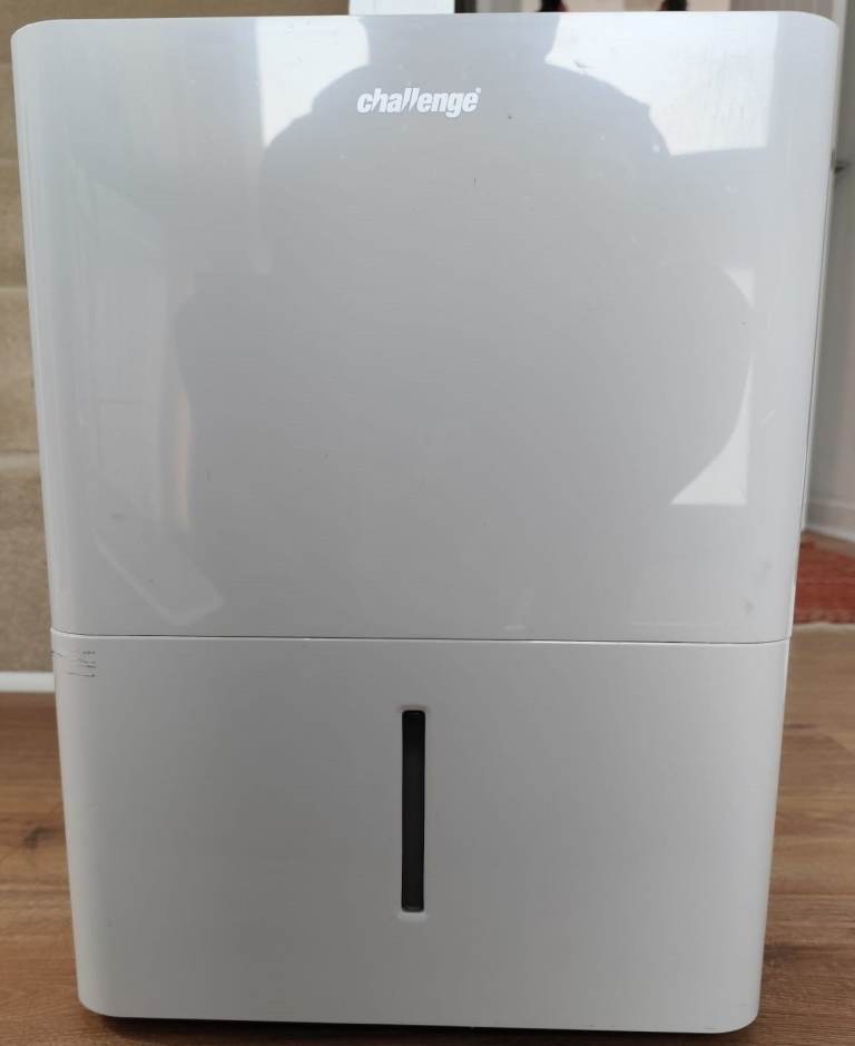 Challenge 10 Litre Dehumidifier 