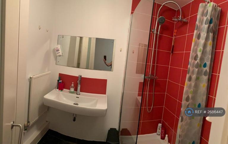 1 bedroom in Oak Tree House, London, W9 (#2686447)