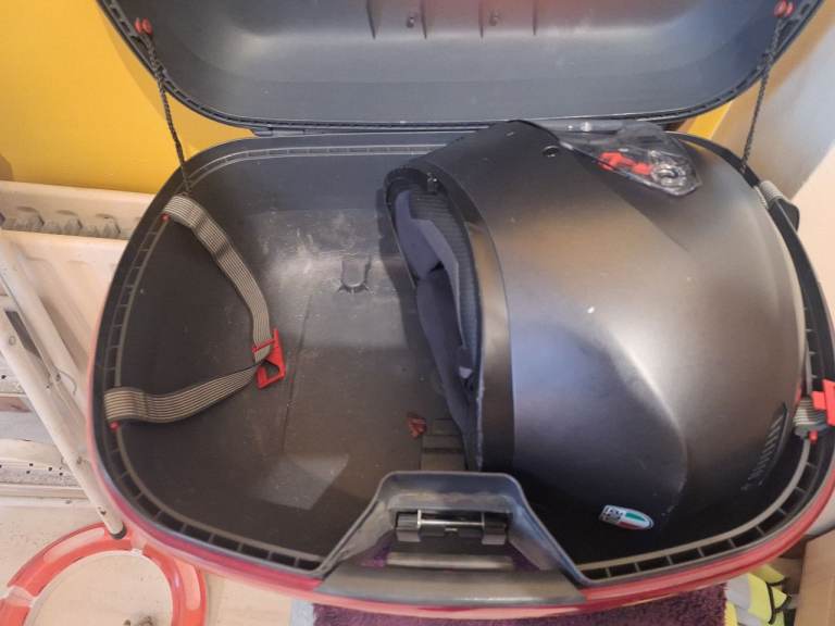 Givi Monokey 45 Litre top box holds 2 helmets
