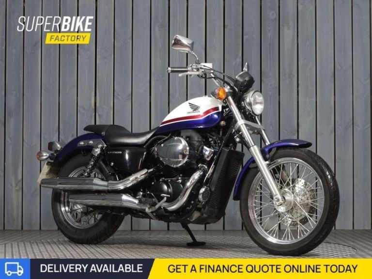 2011 61 HONDA VT750 S