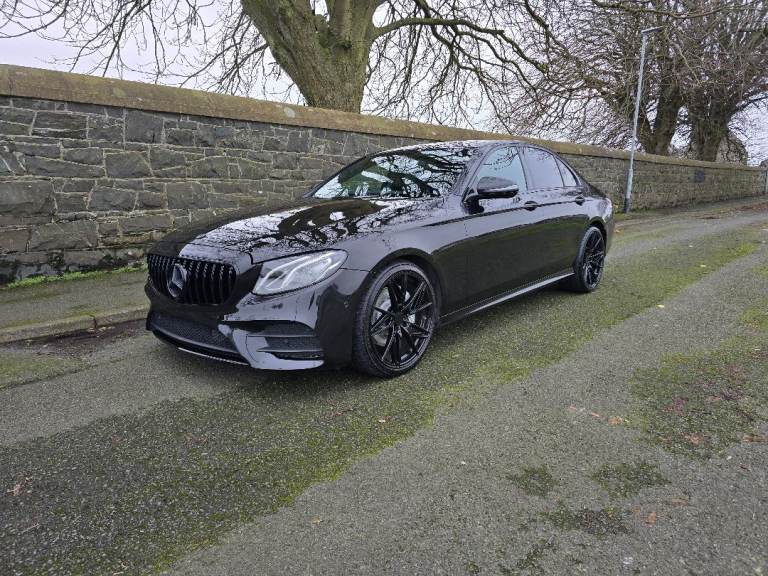 2016 Mercedes E220d AMG line Auto  - Bargain new model ! 