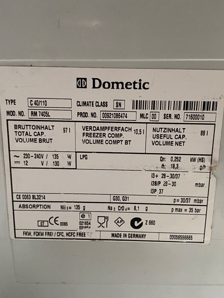 3 way fridge Dometic RM7405L 