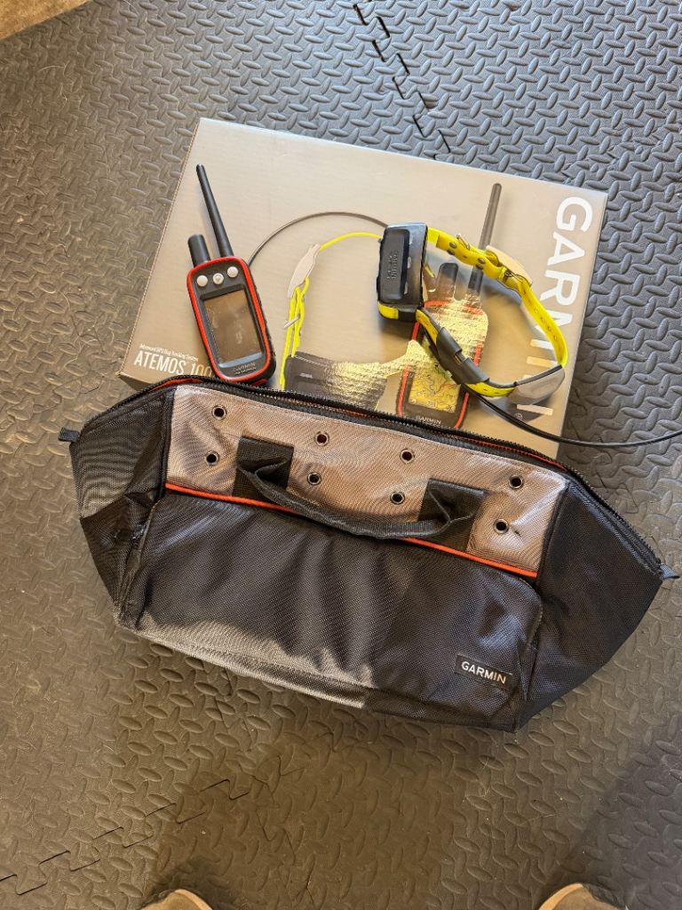 Garmin Atemos 100/K 5 Dog Tracking Device Bundle