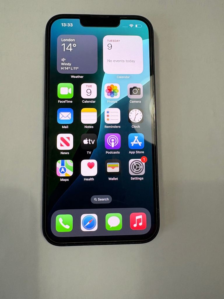 image for iPhone 13. 128gb in excellent condition 