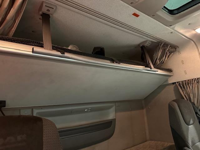 DAF XF 460 6x2 Sleeper Cab Tractor Unit