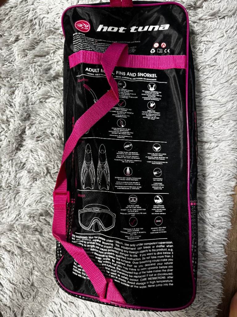 Adult snorkel mask, tube and fins, UK size 5
