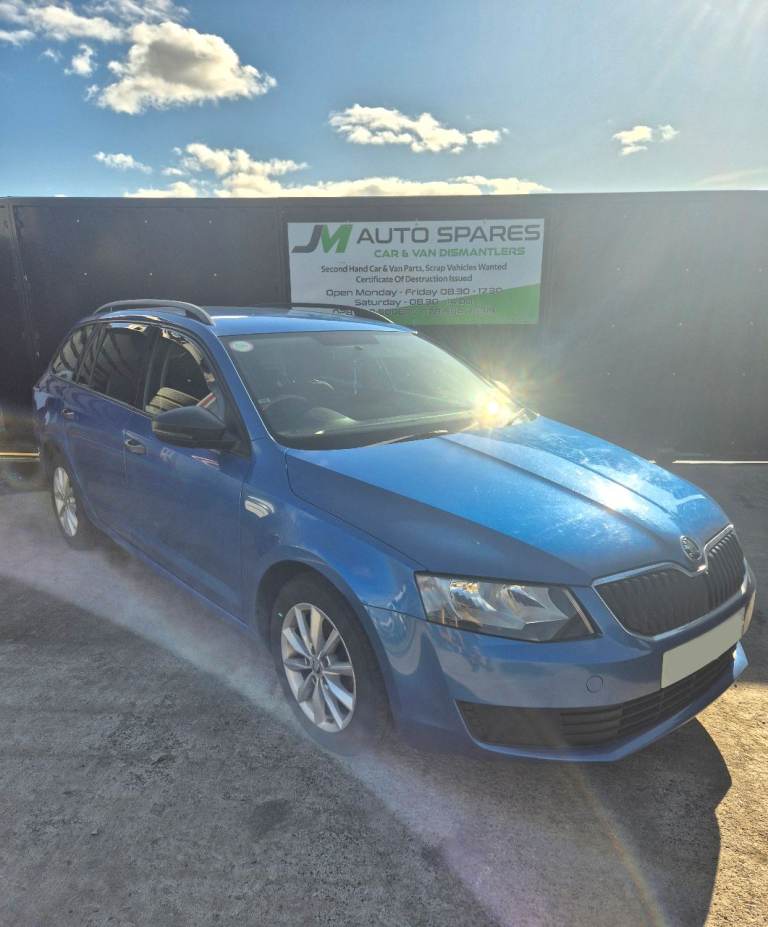 2014 Skoda Octavia Estate Tdi BREAKING PARTS SPARES ONLY 