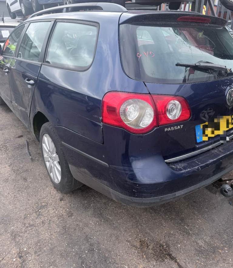 Breaking spare parts vw passat b7 esate