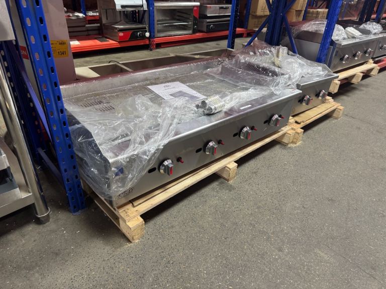 Commercial charcoal grill char boiler gas 4 burner cafe shop restaurant 