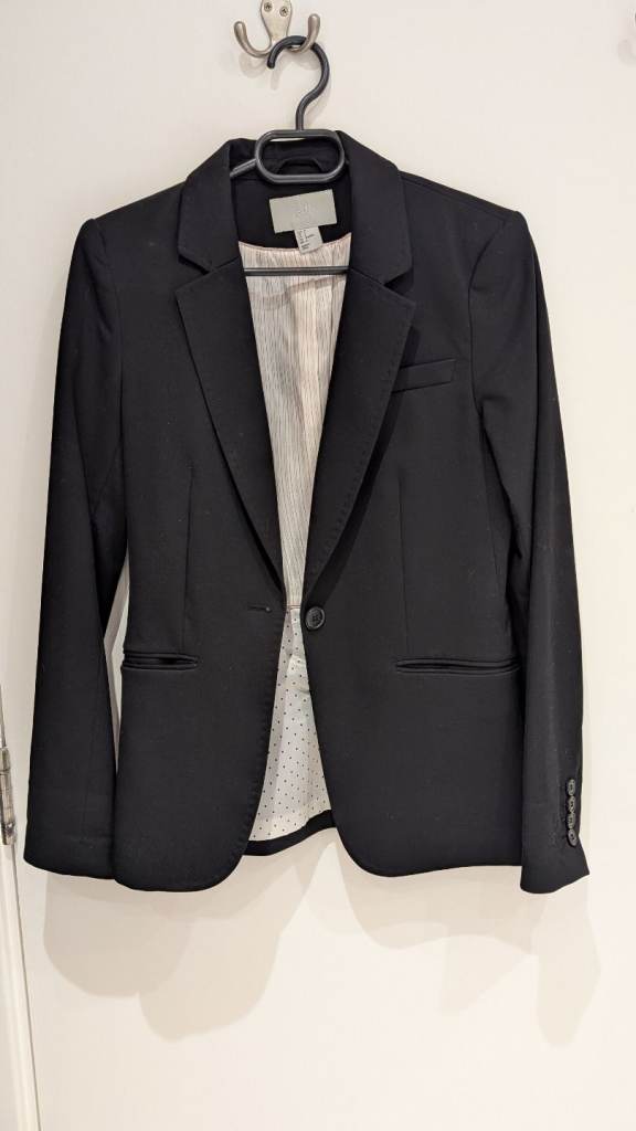Size UK 8/Eur 36 H&M Women's Classic Single-breasted Black Fitted Blazer Jacket