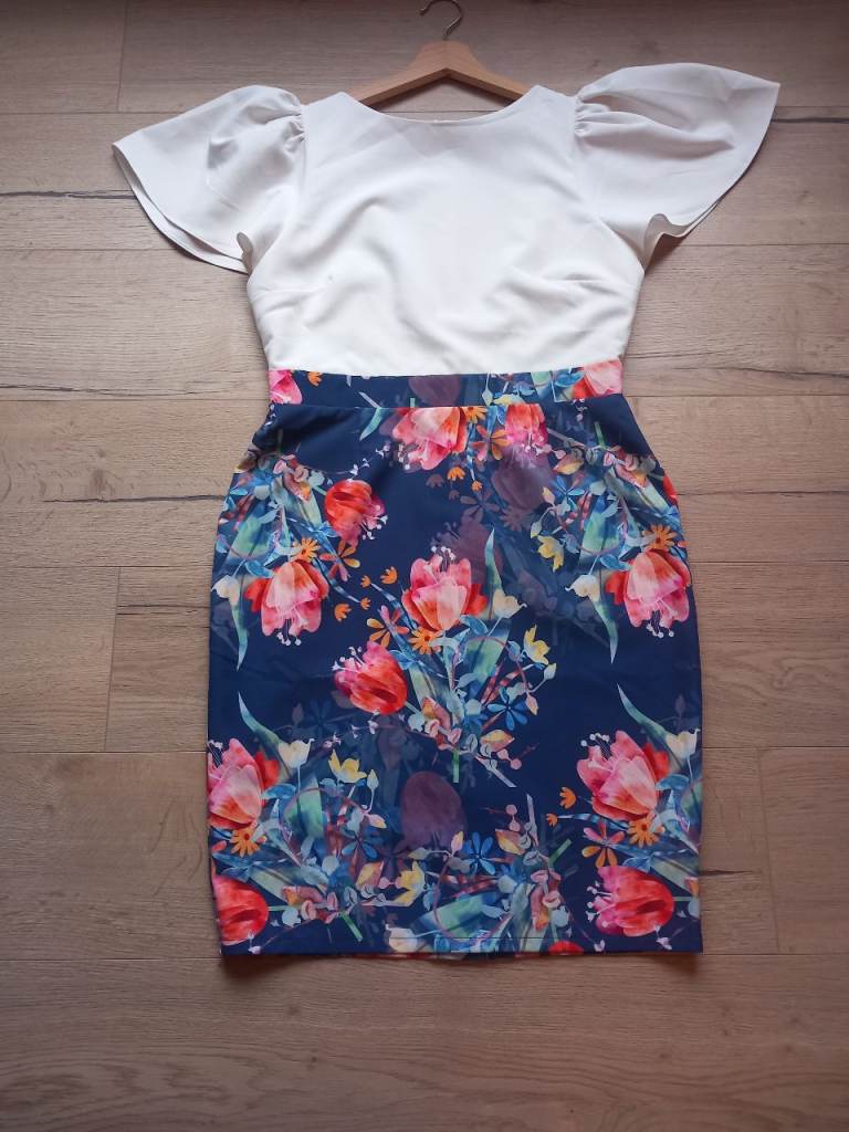 PAPER DOLLS London Floral Dress – Size UK 14