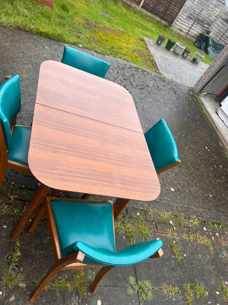 Table extendible 6 chairs 