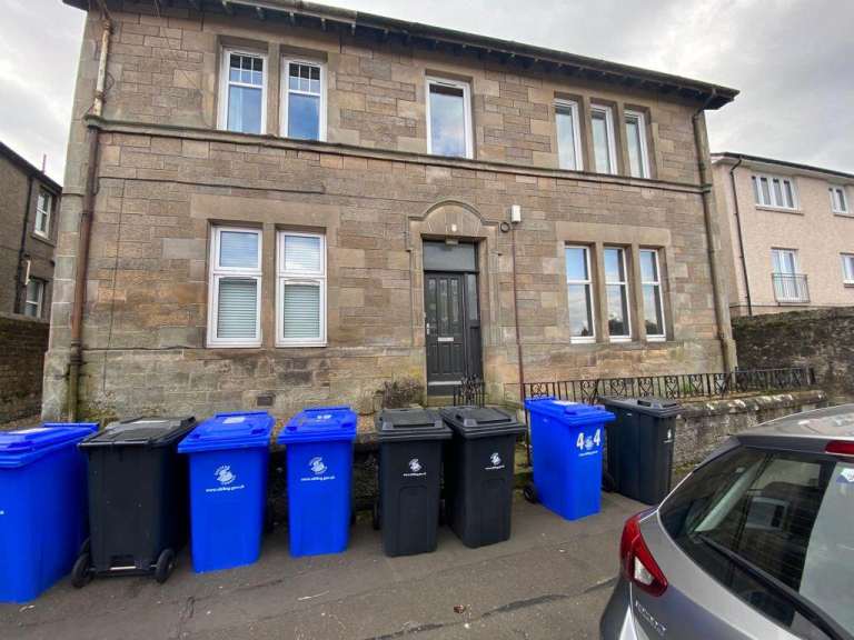 Traditional 1 Bedroom Ground Floor Flat located in St Ninians, Stirling FK7 0BP-Available 18-04-2026