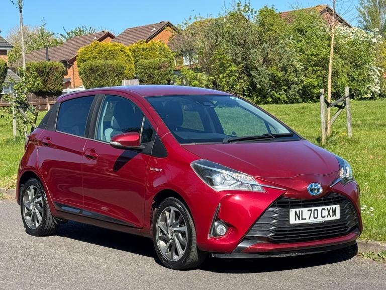 2020 Toyota Yaris 1.5 VVT-h Y20 Bi-tone E-CVT Euro 6 (s/s) 5dr HATCHBACK Petrol/Electric Hybrid A...