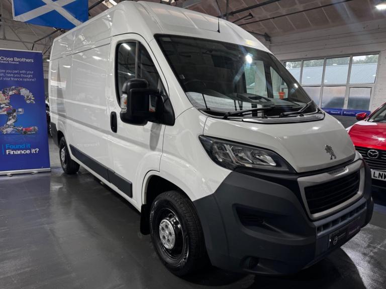 Peugeot Boxer 2.0 BlueHDi 335 Professional L2 H2 Euro 6 5dr Diesel Manual