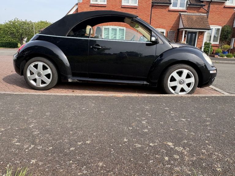 Volkswagen, BEETLE, Convertible, 2006, Manual, 1595 (cc), 2 doors