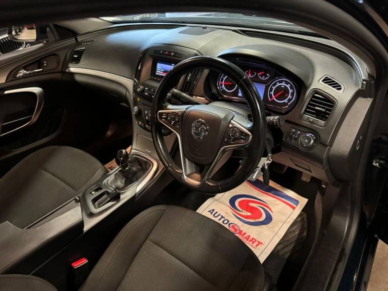 2015 Vauxhall Insignia 2.0 CDTi [140] ecoFLEX Design 5dr [Start Stop] HATCHBACK DIESEL Manual