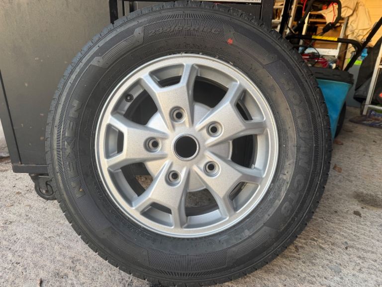Ford transit wheel and tyre
