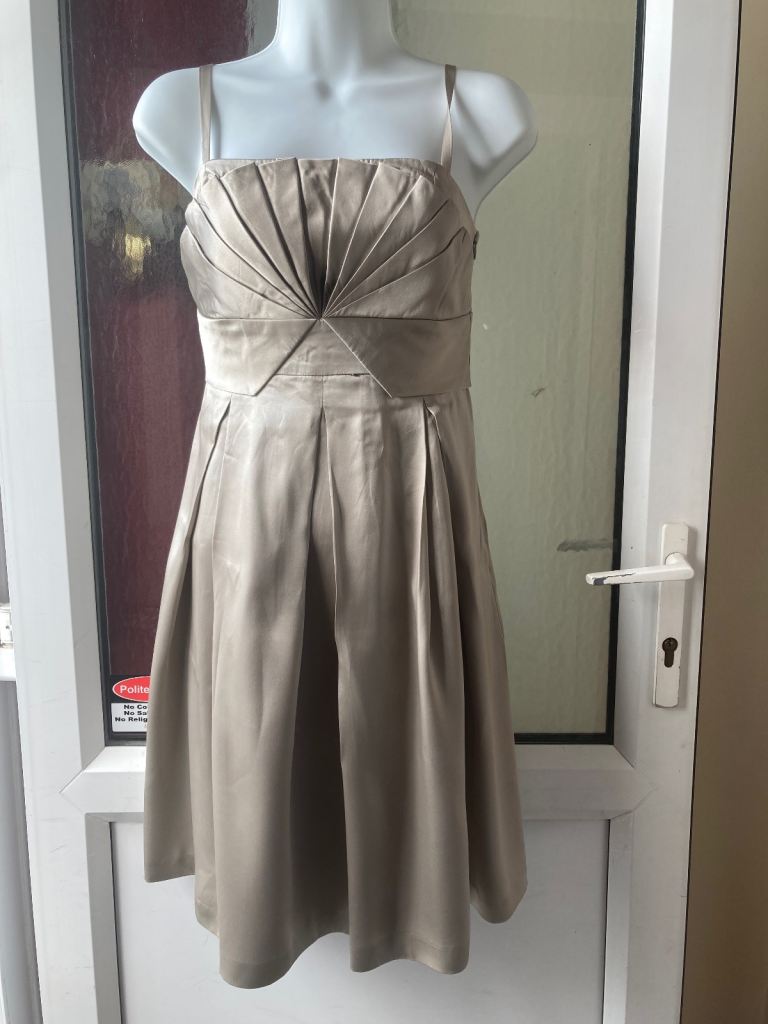 Ted Baker silk mid-length gold shimmery art deco inspired dress. Size 4