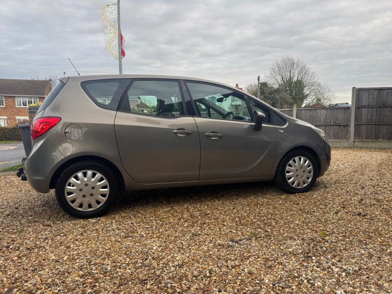 2012 Vauxhall Meriva 1.7 CDTi 16V [110] Exclusiv 5dr Auto MPV Diesel Automatic