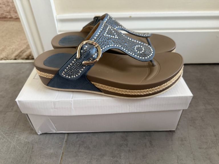 Women’s Blue Embellished Wedge Toe-Post Sandals – EU 37 / UK 4