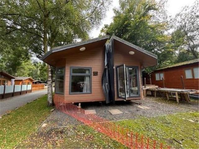 LISSETT CARBERRY 38X20 • 2 BED LODGE • ANNEX • OFF SITE SALE