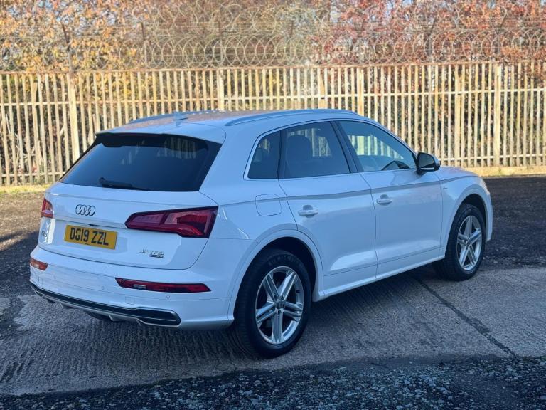 2019 Audi Q5 45 TFSI Quattro S Line 5dr S Tronic ESTATE PETROL Automatic