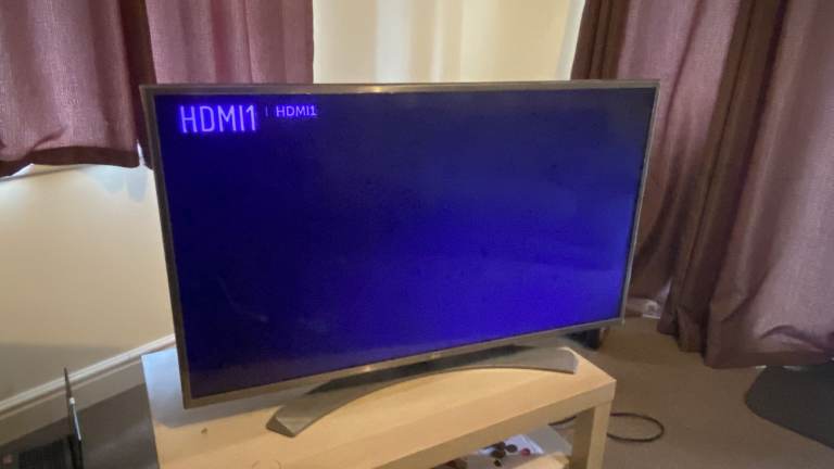 LG Smart TV – Good Condition