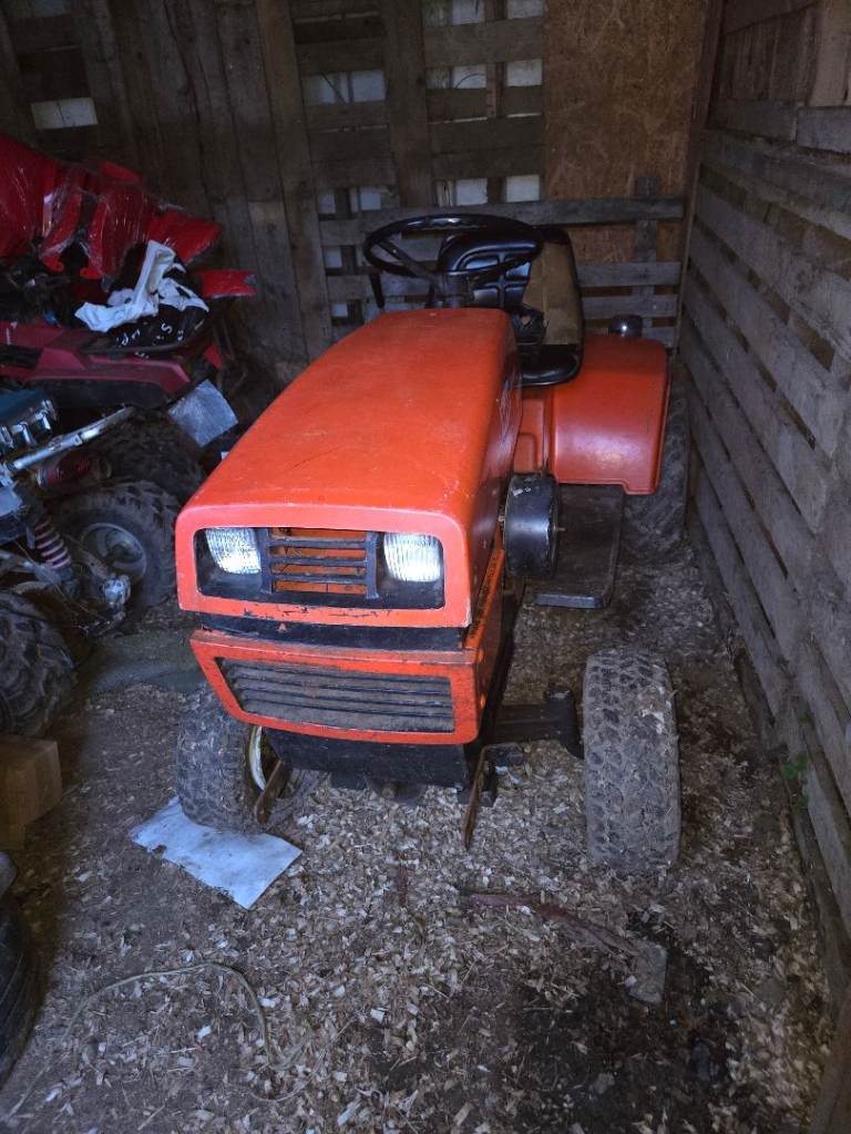 Vintage Ariens s 16 tractor 