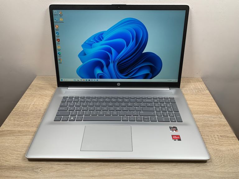 17” Ryzen 5 7520 512GB SSD 8GB ddr5 UltraFast Big Screen Full HD Laptop Win 11, Microsoft Office