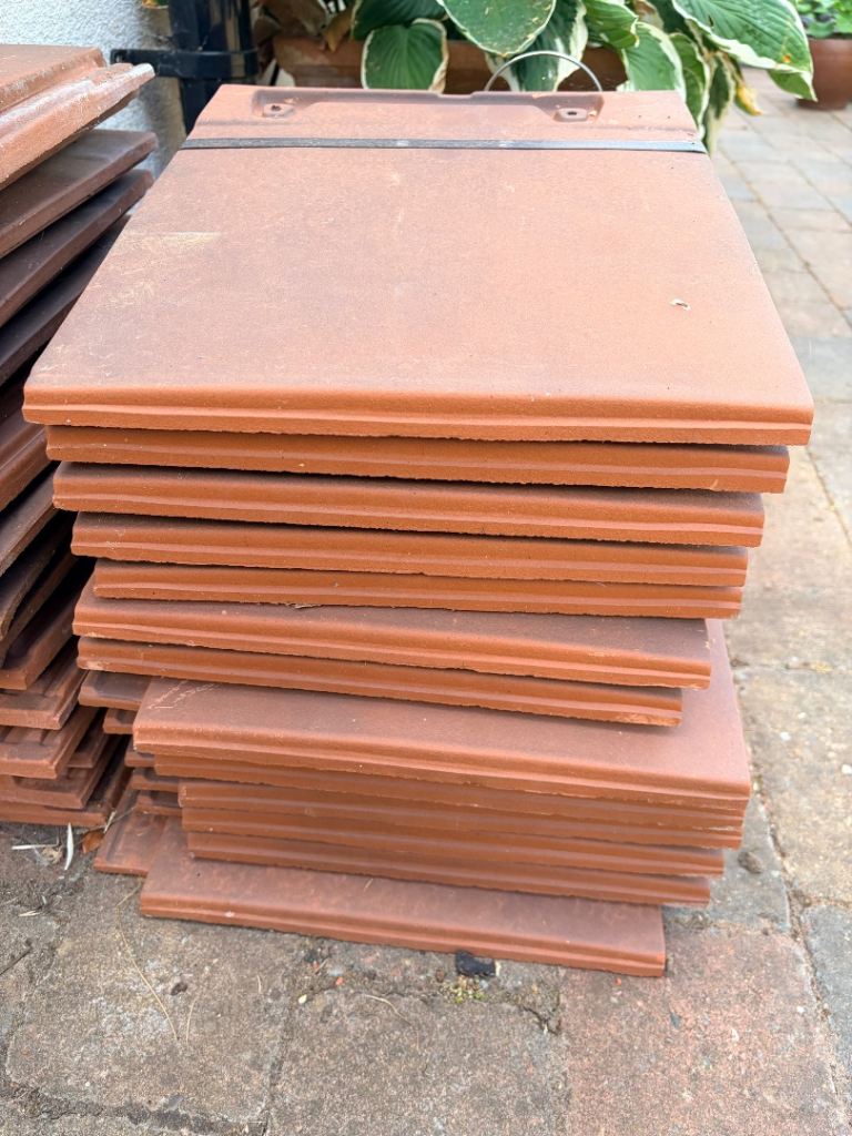 Sandtoft 20/20 Clay Interlocking Roof Tiles - Tuscan (£45 job lot or £l each)