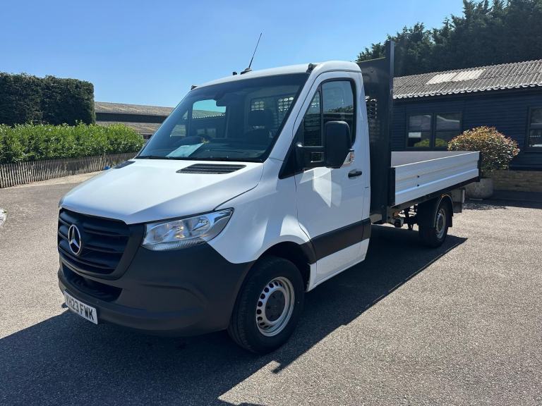 2023 Mercedes-Benz Sprinter Dropside truck 