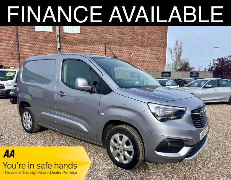 2019 Vauxhall Combo 2300 1.5 Turbo D 100ps H1 LE NAV Van PANEL VAN DIESEL Manual