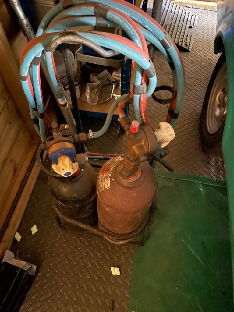 Mini gas welding bottles