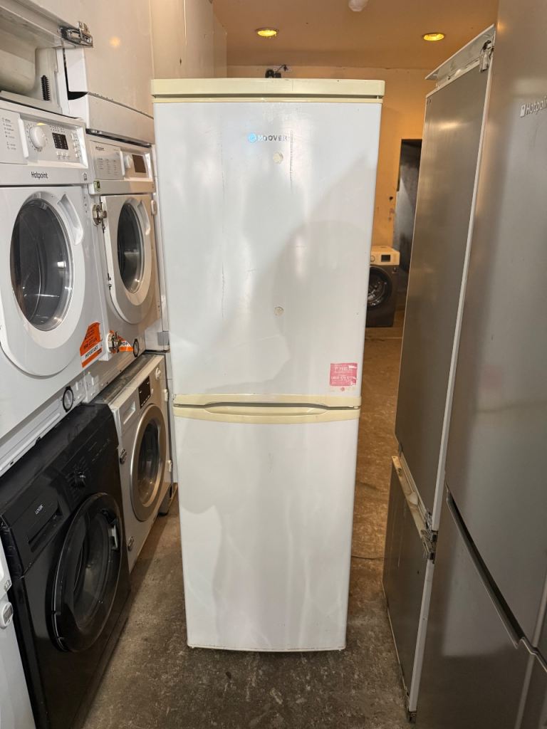 Hoover White Colour Fridge Freezer Good Condition With Free Delivery 🚚 